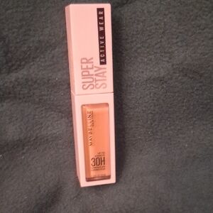 Maybelline Super Stay Foundation -  Beige Shade 25